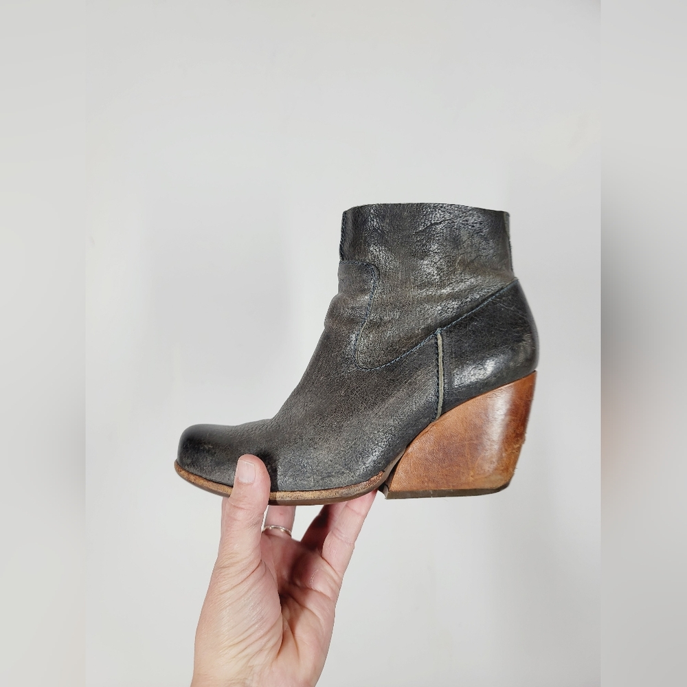 Kork-Ease Dark Green Leather Boot With Chunky Heel, Size 6.5/37